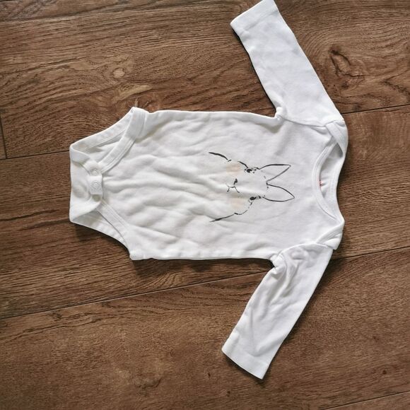 3/$12 Joe Fresh Bunny Onesie 0-3 M - Picture 1 of 3